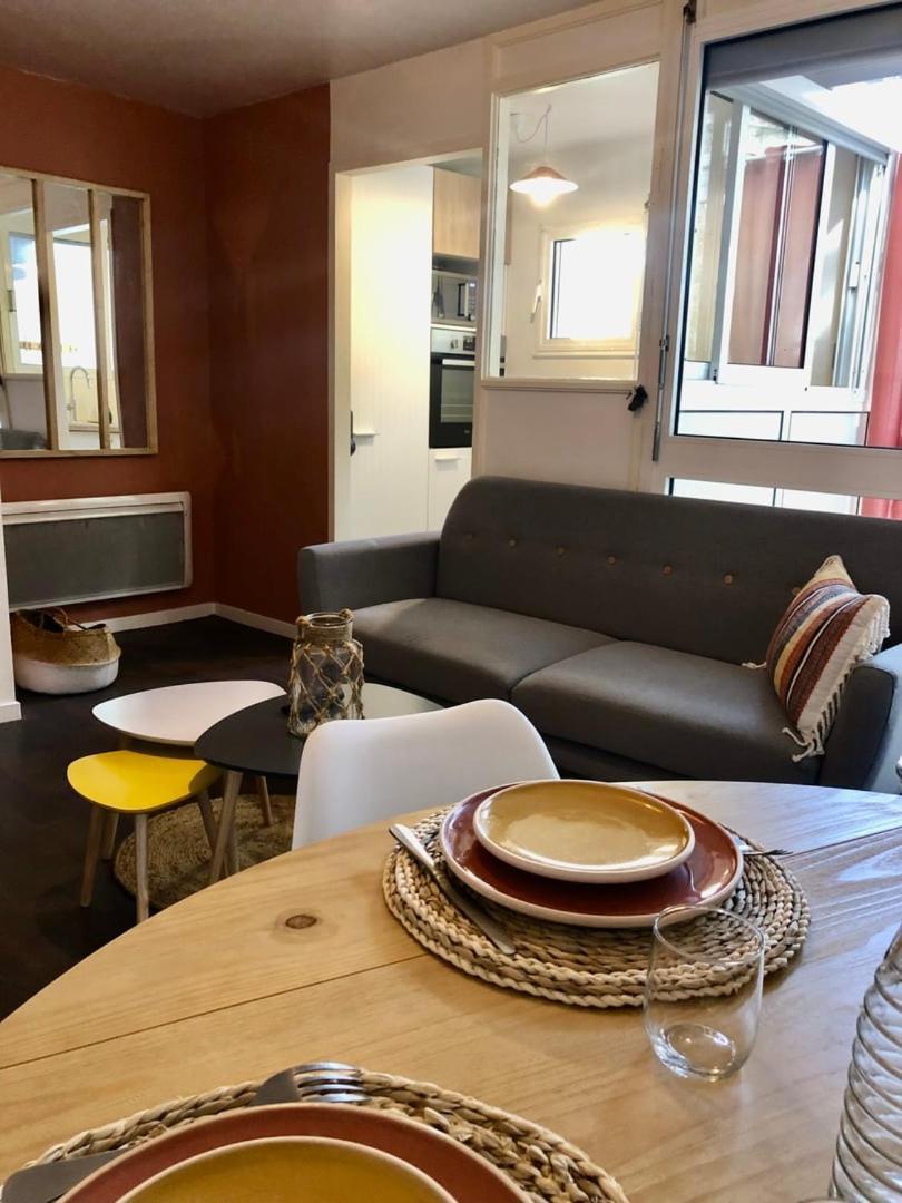 Le Carnot: City Centre With Parking Space Apartment Poitiers Exterior photo